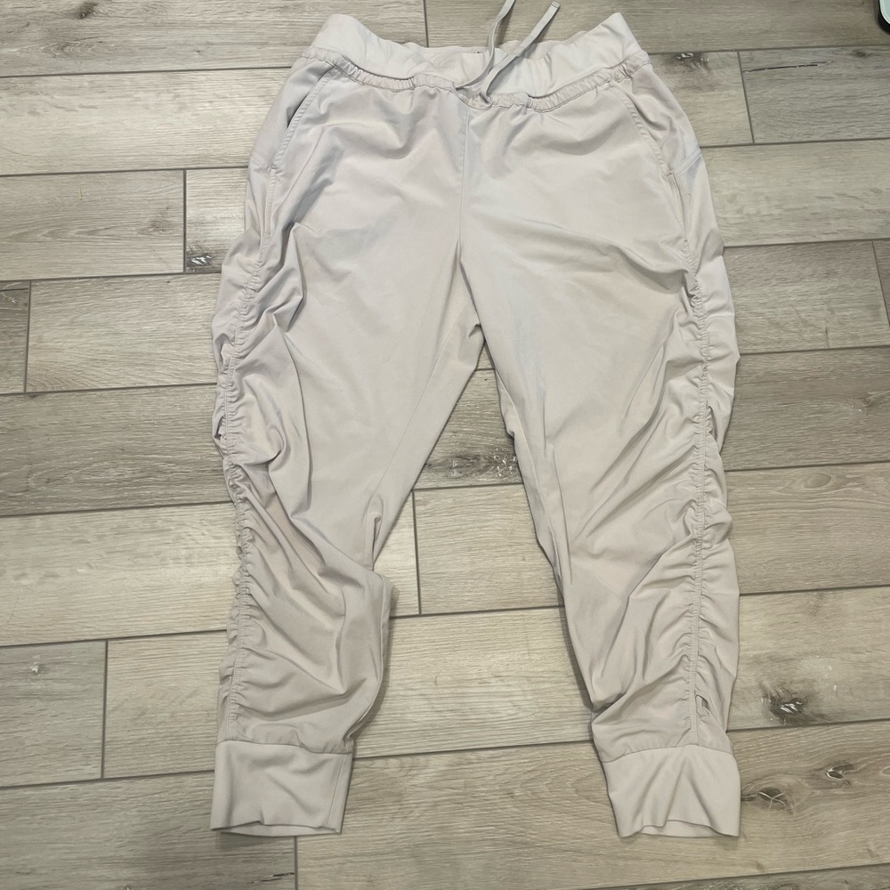 Athleta Attitude Pant Gray 10p